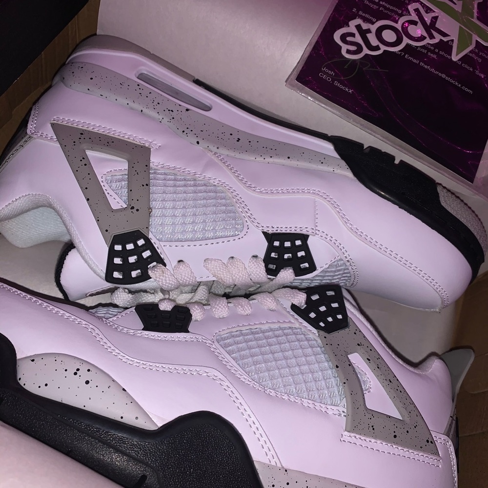 Jordan 4 Cement